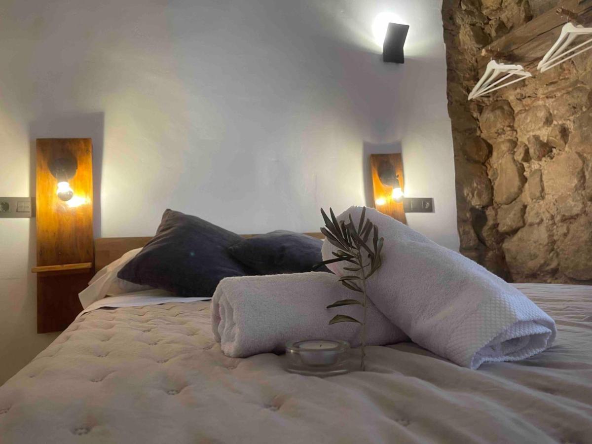 Castell De L'Aguda Hotell Tora de Riubregos Exteriör bild